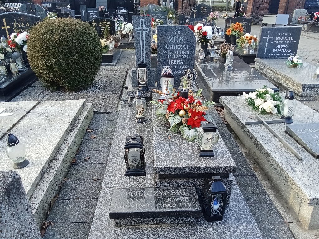 Grób Irena Żuk