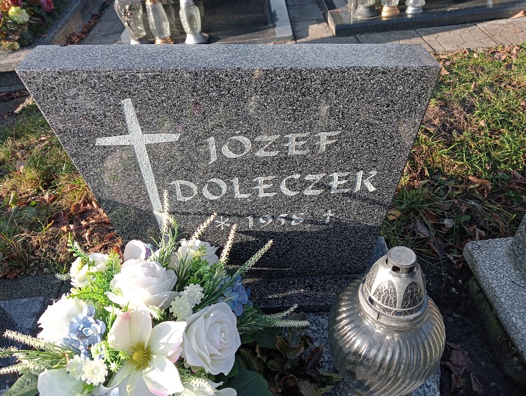 Grób Józef Doleczek