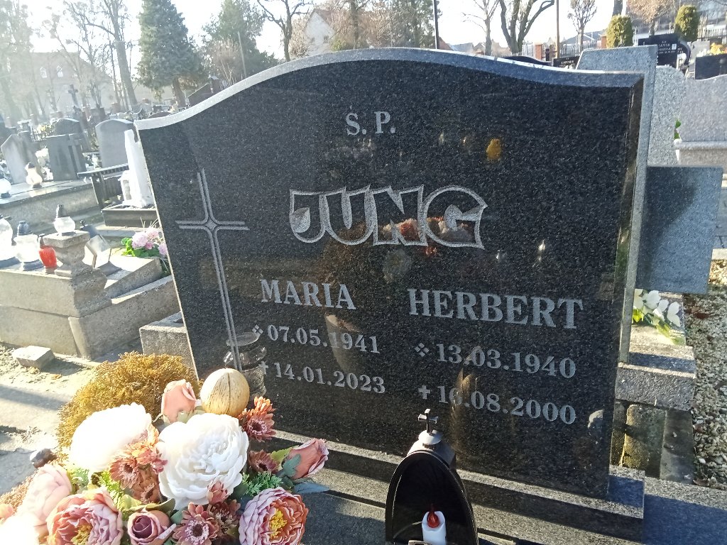 Grób Maria Jung