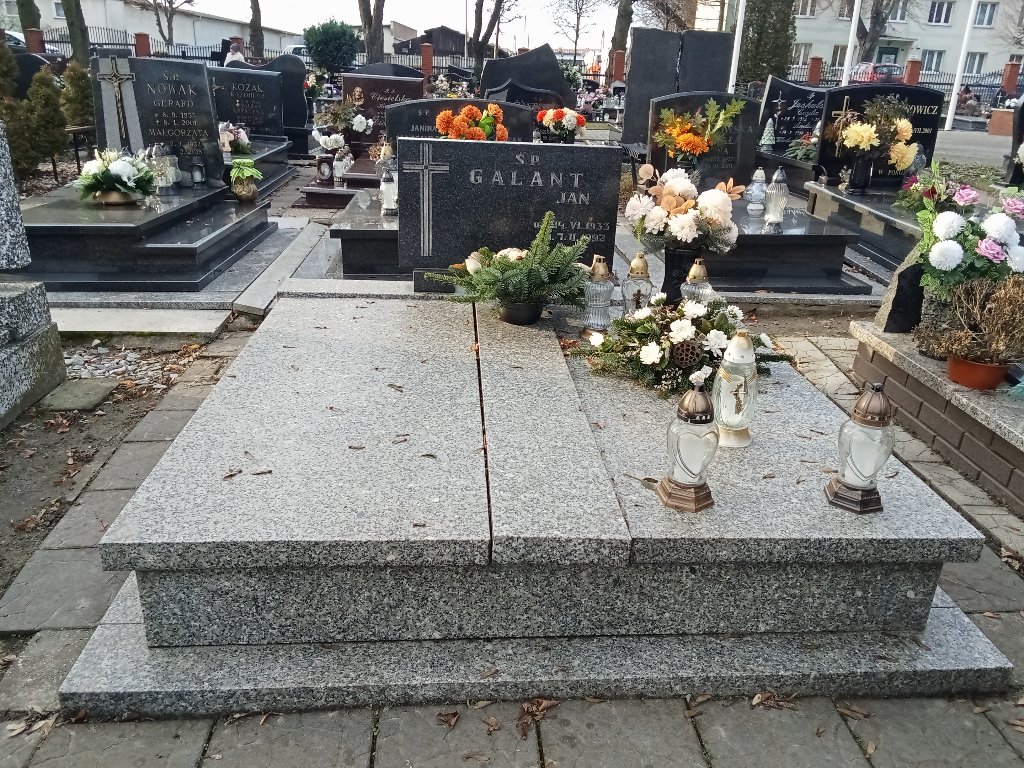 Grób Waleria Galant